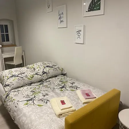 Przytulna Kawalerka Z Balkonem 10min Pieszo Od Dworca/galerii * Kattowitz